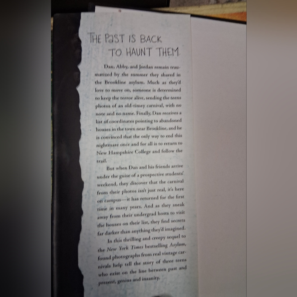 Sanctum by Madeleine Roux - Gothic Horror Paperback - Picture 2 of 10